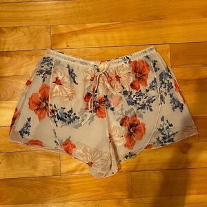 Jack flower patterned shorts size Small! Excellent condition!